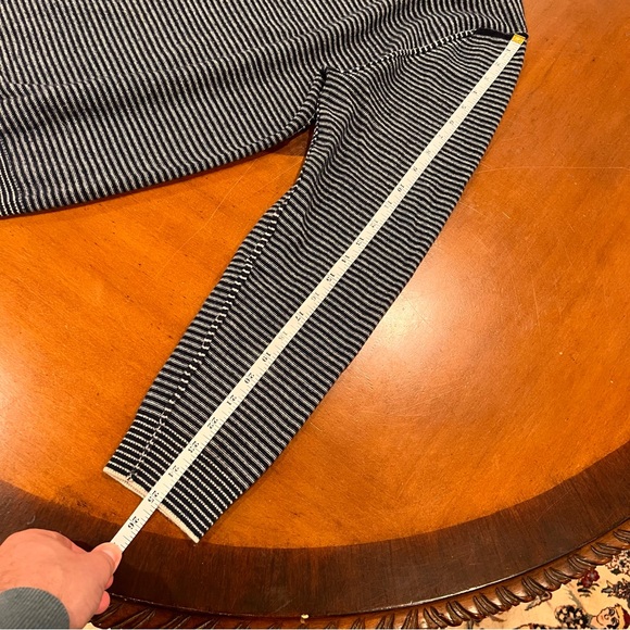 SOLD Dartmoor Men’s 100% Cashmere Crewneck Pullover Sweater Navy Stripe - Picture 15 of 16